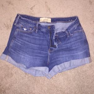 Hollister high rise boyfriend shorts